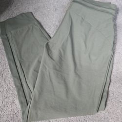 Athleta Hiking Jogger Size 4