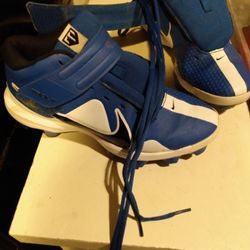 Nike Cleats Size 8