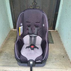 Evenflo Convertible Car Seat 