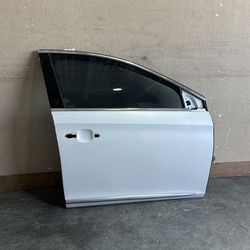 (411) 13-19 Cadillac Xts Right Front Door 2013 2014 2015 2016 2017 2018 2019