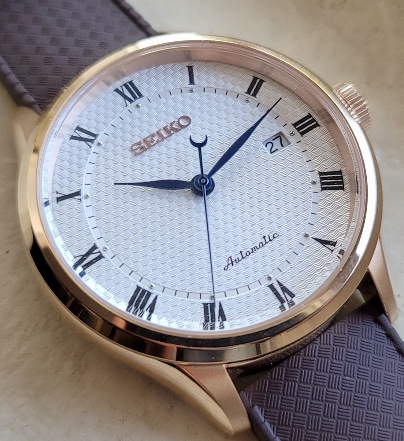 Seiko Automatic Watch (4R35-00P0)