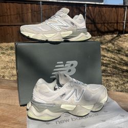 New Balance Size 7 Men 8 Women 