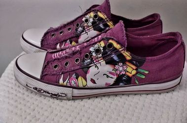 Do Ed Hardy Womens Size 9