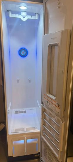 LG - Styler 24-in Wide Smart Clothing Care System with TrueSteam