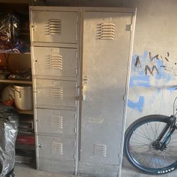 Heavy-Duty Metal Locker – 7 Compartments