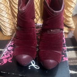Burgandy Mini Boot Size 9