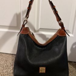 Pebble Grained Black Dooney And Bourke Purse