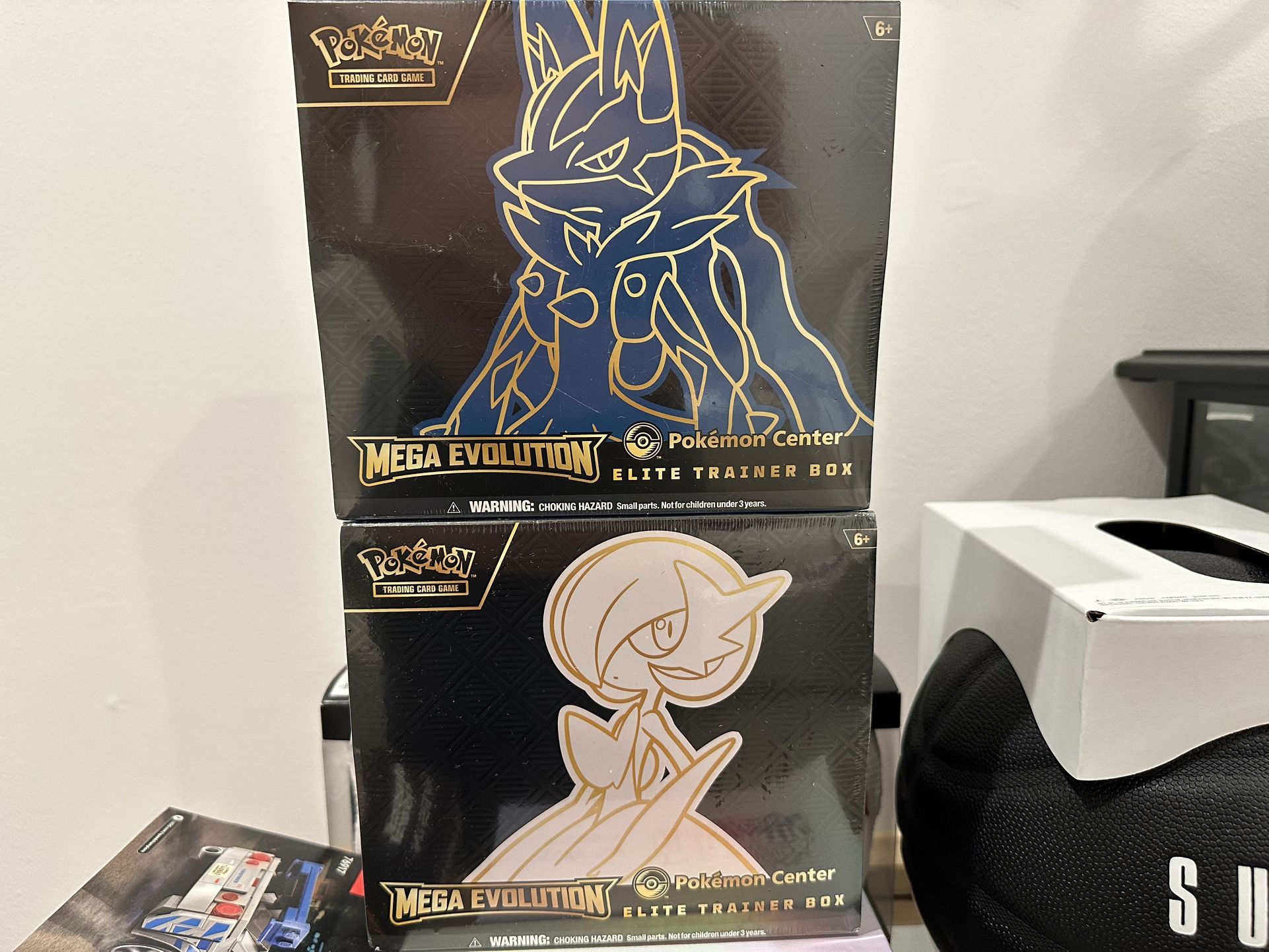 Mega Evolutions Pokemon Center Etbs