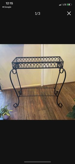 Plant stand