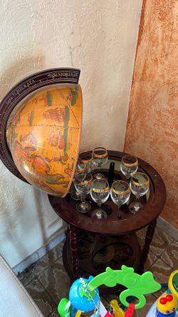 Globe bar