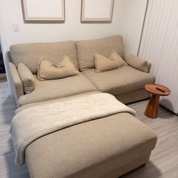 BEIGE SECTIONAL COUCH W OTTOMAN ASHLEY FURNITURE 