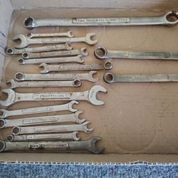 17 Craftsman Wrenches And Two Adjustable Wrenches