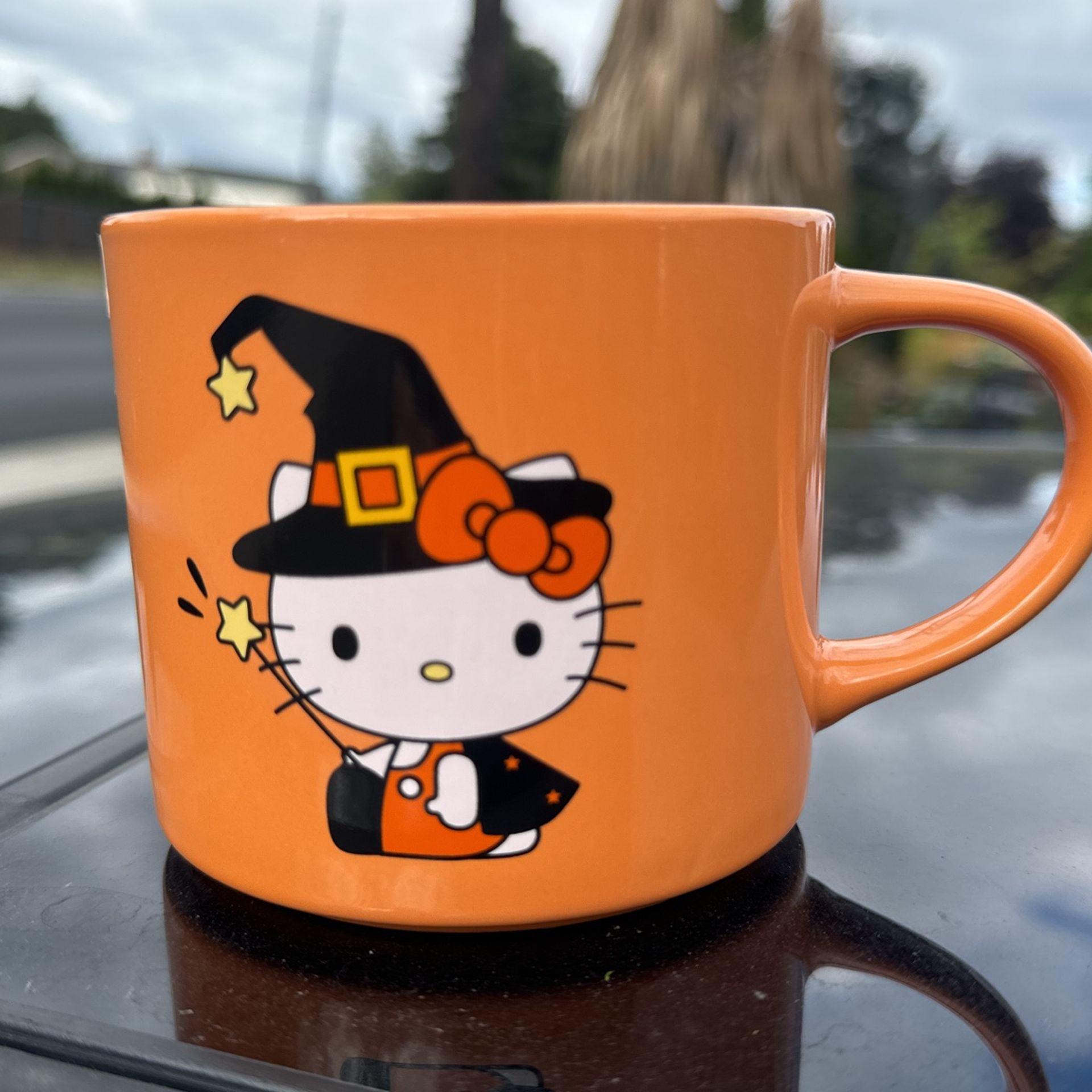 hello kitty halloween mug