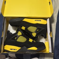 Jordan 4 Thunder 