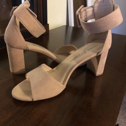Size 10 Chinese Laundry heeled sandal