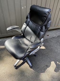 FREE Black Leather Office Chair – Comfortable & Adjustable