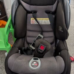 Britax Marathon ClickTight Convertible Car Seat