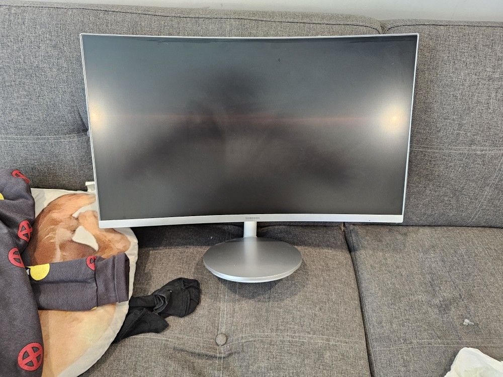 Samsung 27" Curved Monitor