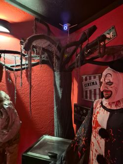 8 ft tree , creepy decoration
