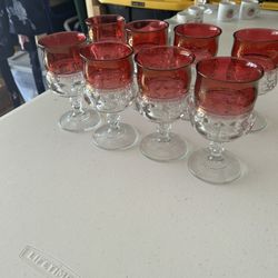 8 Red Wine Glasses 