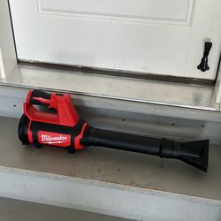 Milwaukee blower