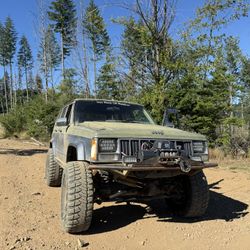 1990 Jeep Cherokee