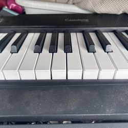 Casio - Casiotone CT-S200