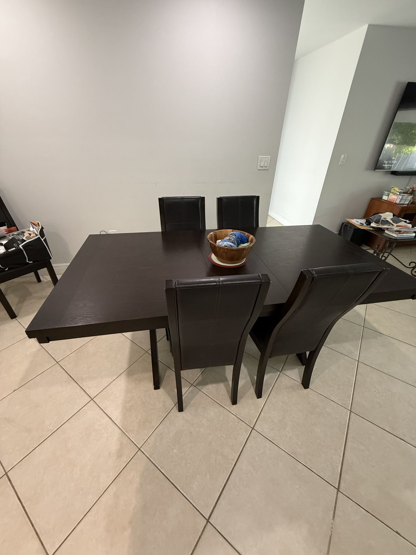 Dining Room Table With 6 Chairs