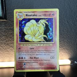 NINETALES EVOLUTIONS HOLO 