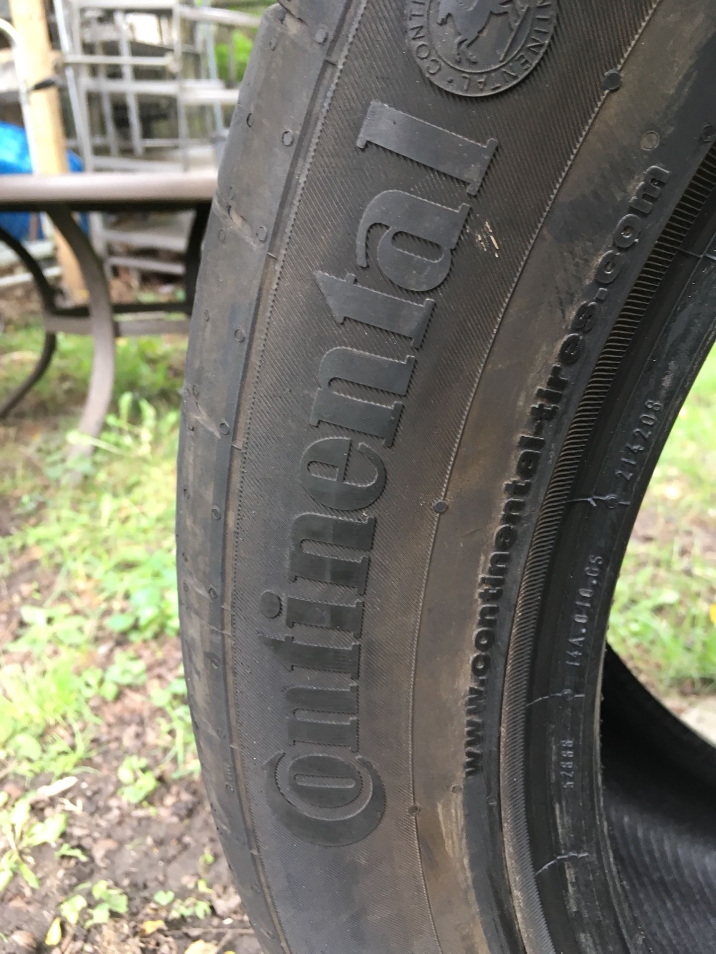 Single Used Tire 295-40-21