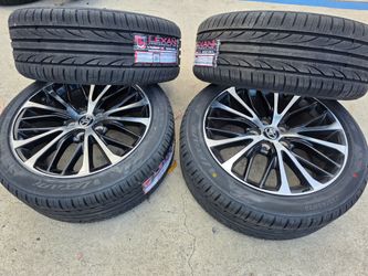 OEM TOYOTA CAMRY 18" 2023 wheels with new tires