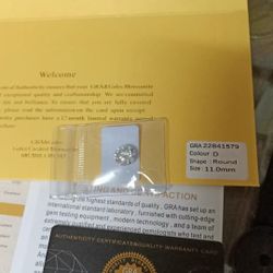 D-color VVS 5-carat moissanite gemstone