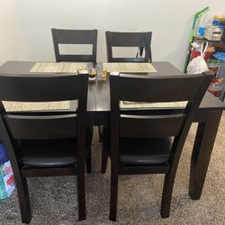 Solid Wood Dinning Room Table