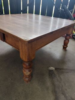 3ft x 3 ft coffee  table