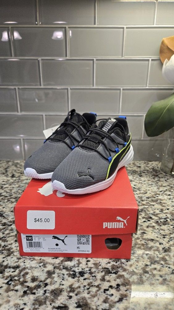 New boys shoes size 13.