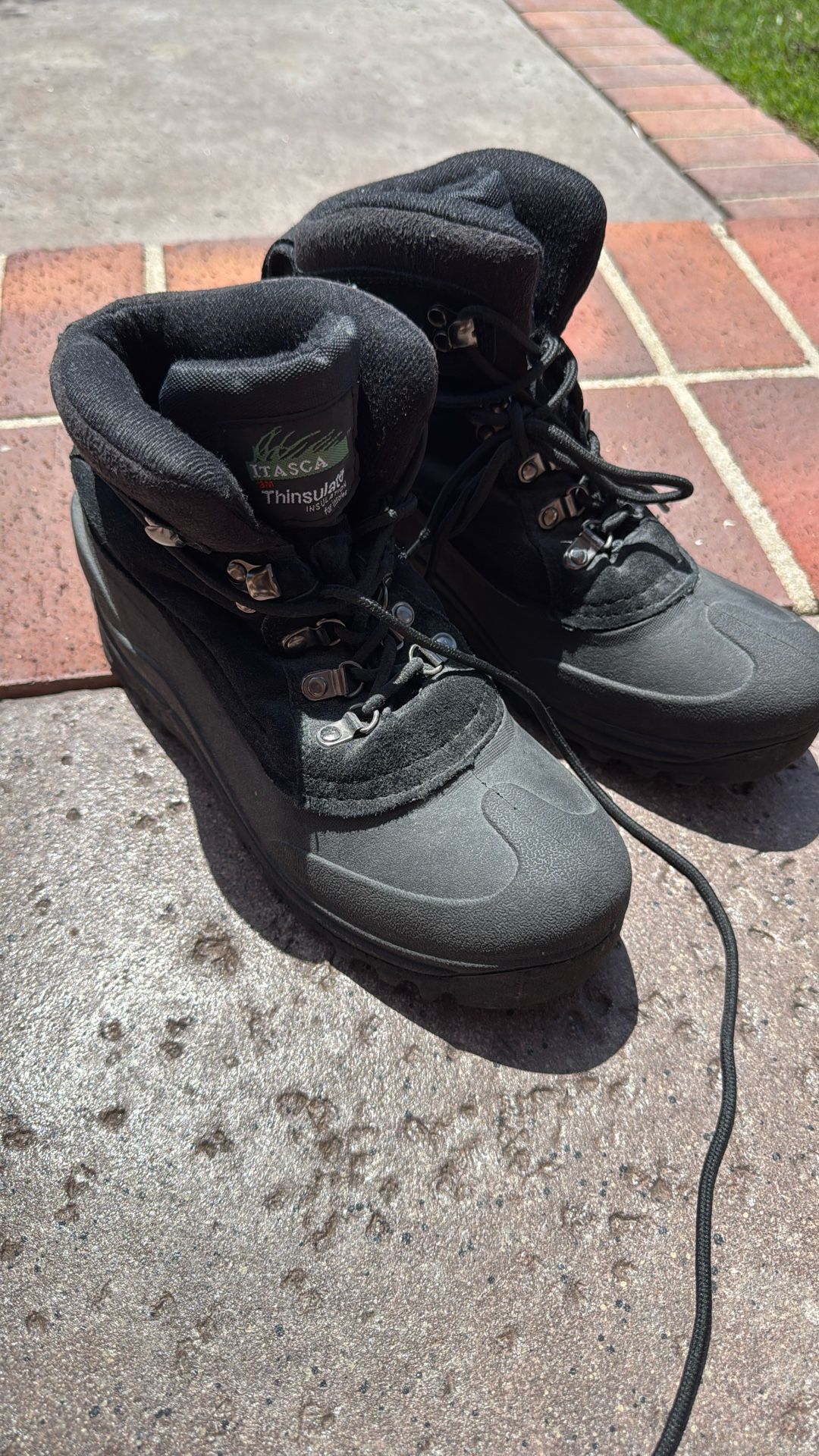 Men’s 8 Women’s 9 Hiking Itasca Hiking Boots