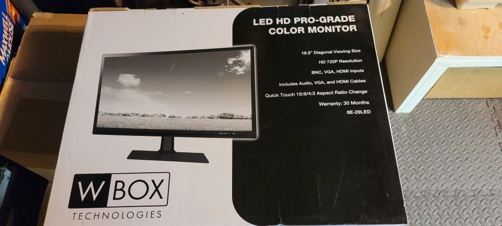 20" LED Monitor