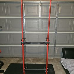 Pull up Dip station