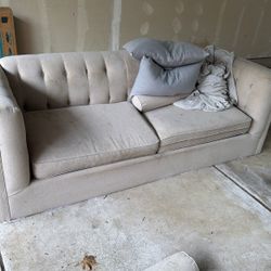 Free Couch Calling All Couch Flippers!!!