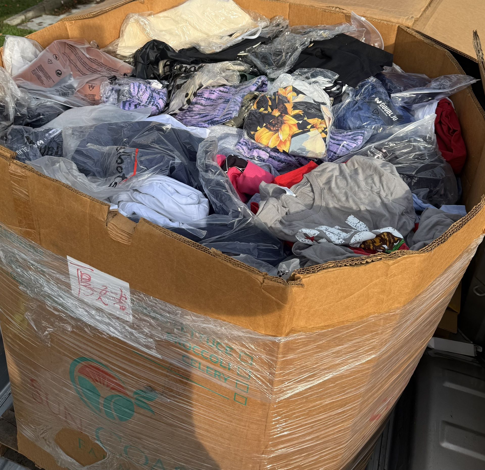 Pallet Mix Merchandise β MUST TAKE ALL