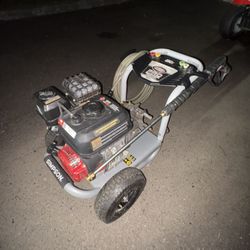 Simpson 3500psi /2.5 Gpm Pressure Washer With Triplex Pump, Hose, Wand, And Tips