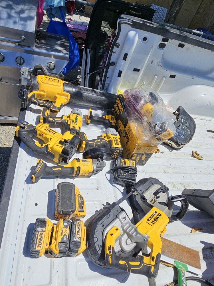Dewalt Tools Take All For 750 Firm