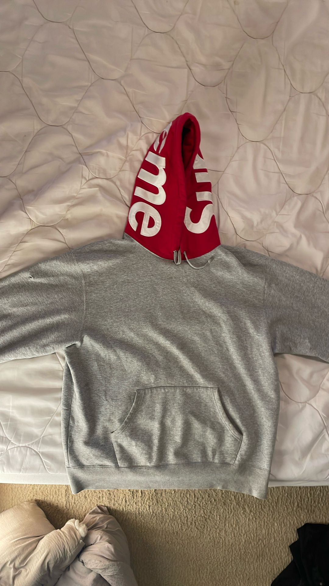 Supreme hoodie