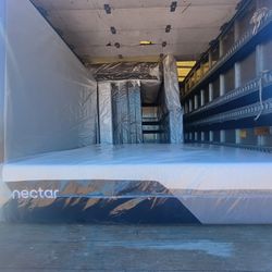 Brand New Queen Size Memory Foam Mattress Included Box Spring Free Delivery 