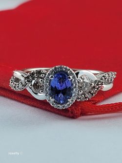 $2,100 LeVian 14K White Gold Tanzanite, Genuine White and Champagne Diamond Halo Design Ring Size 8, Solid Gold! 👌🎁Post Tags: Anillo de Oro