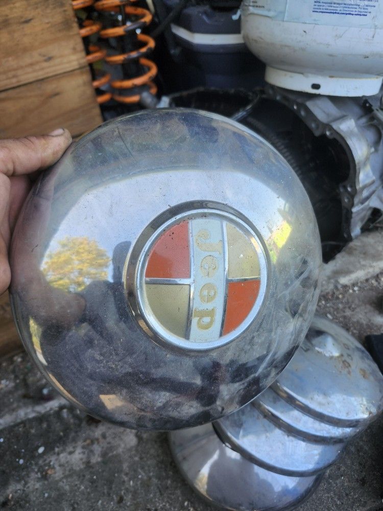 Old Jeep Hub Caps Only 3