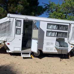 1991 Palomino Pop Up Camper For 6 People 