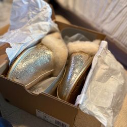 Ugg Women’s Scuffette Metallic Gold Slippers 