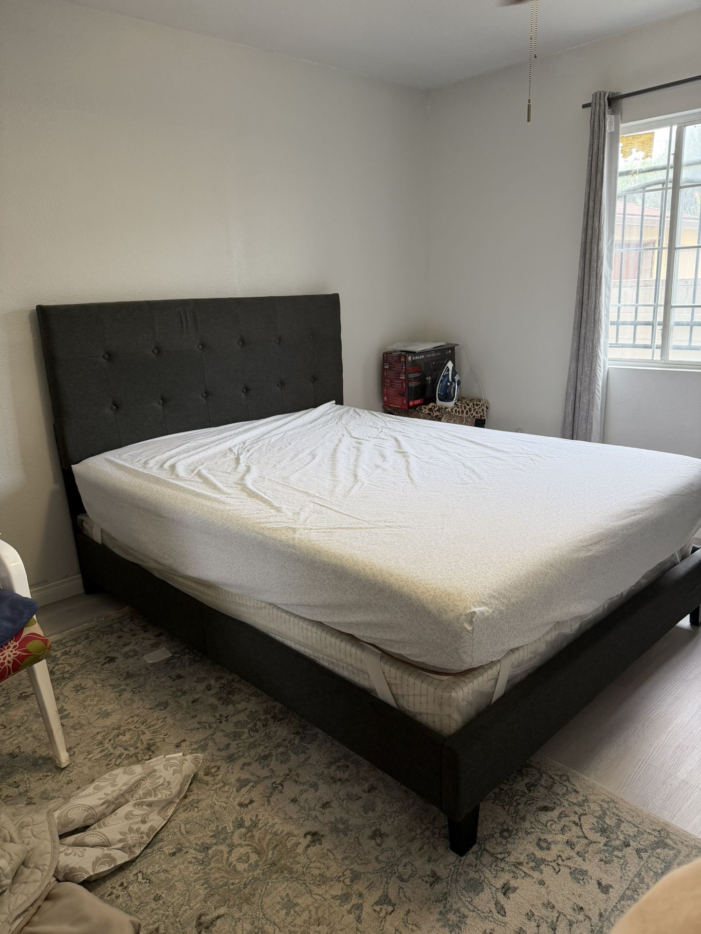 Queen Bed With Mattress And Box Spring