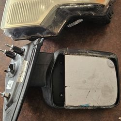 Ford F150 Headlight And Side Mirror 